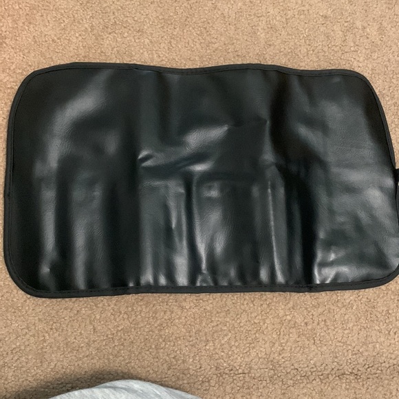 Makeup Brush Holder Faux Leather - Picture 6 of 7